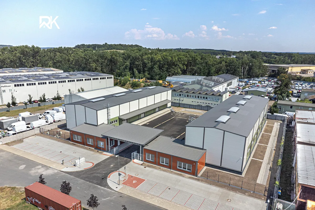 Pronájem skladového prostoru 1786 m²